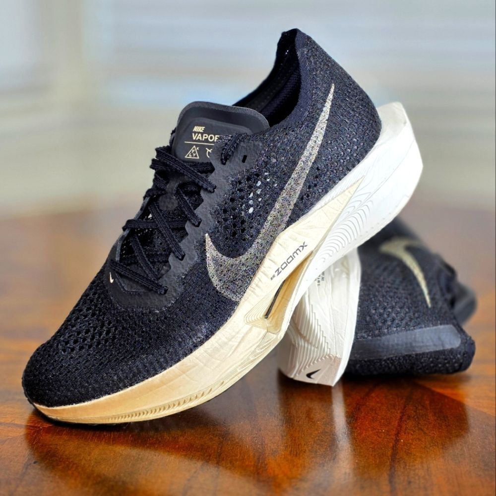 Nike ZoomX Vaporfly Next% 3 Black Metallic Gold Grain LE DV4129-001 Women's 9.5